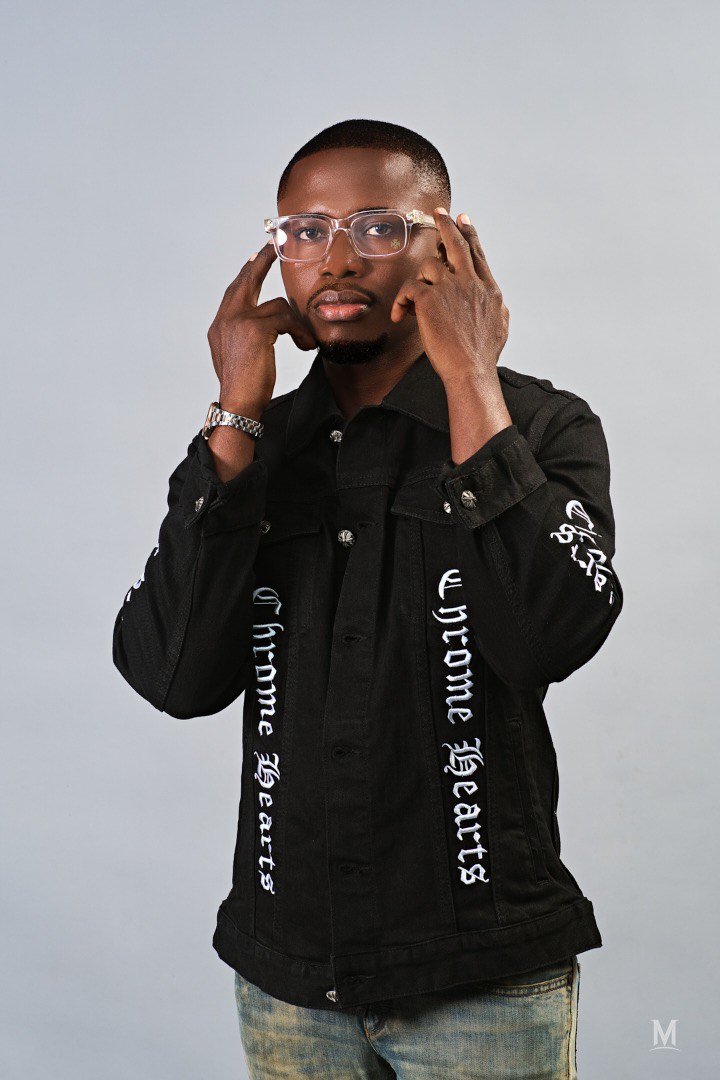 Okito Sisi Professes Love on New Song “Heymanora”