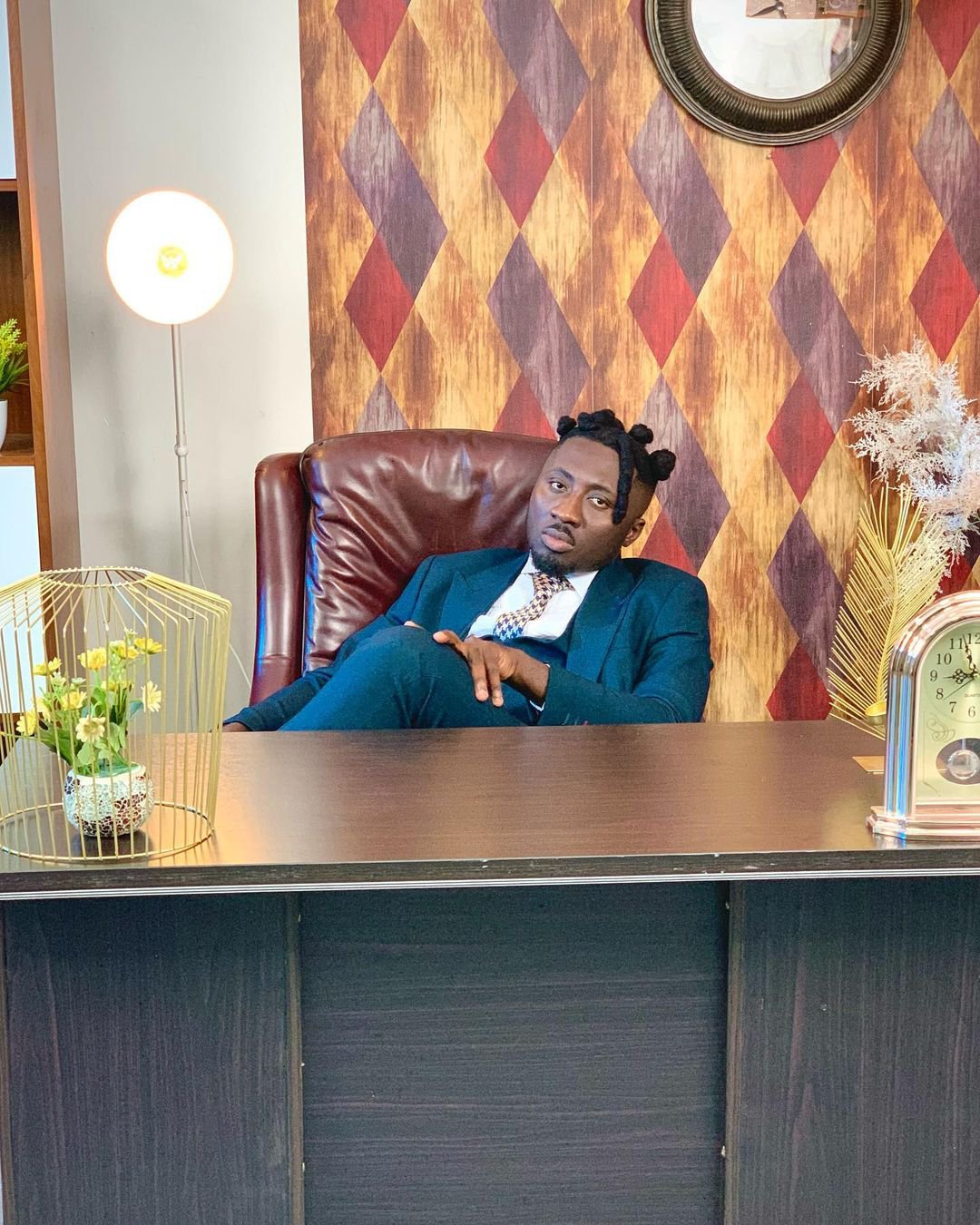 Amerado shares another unparalleled creativity with “Counsellor” – WATCH