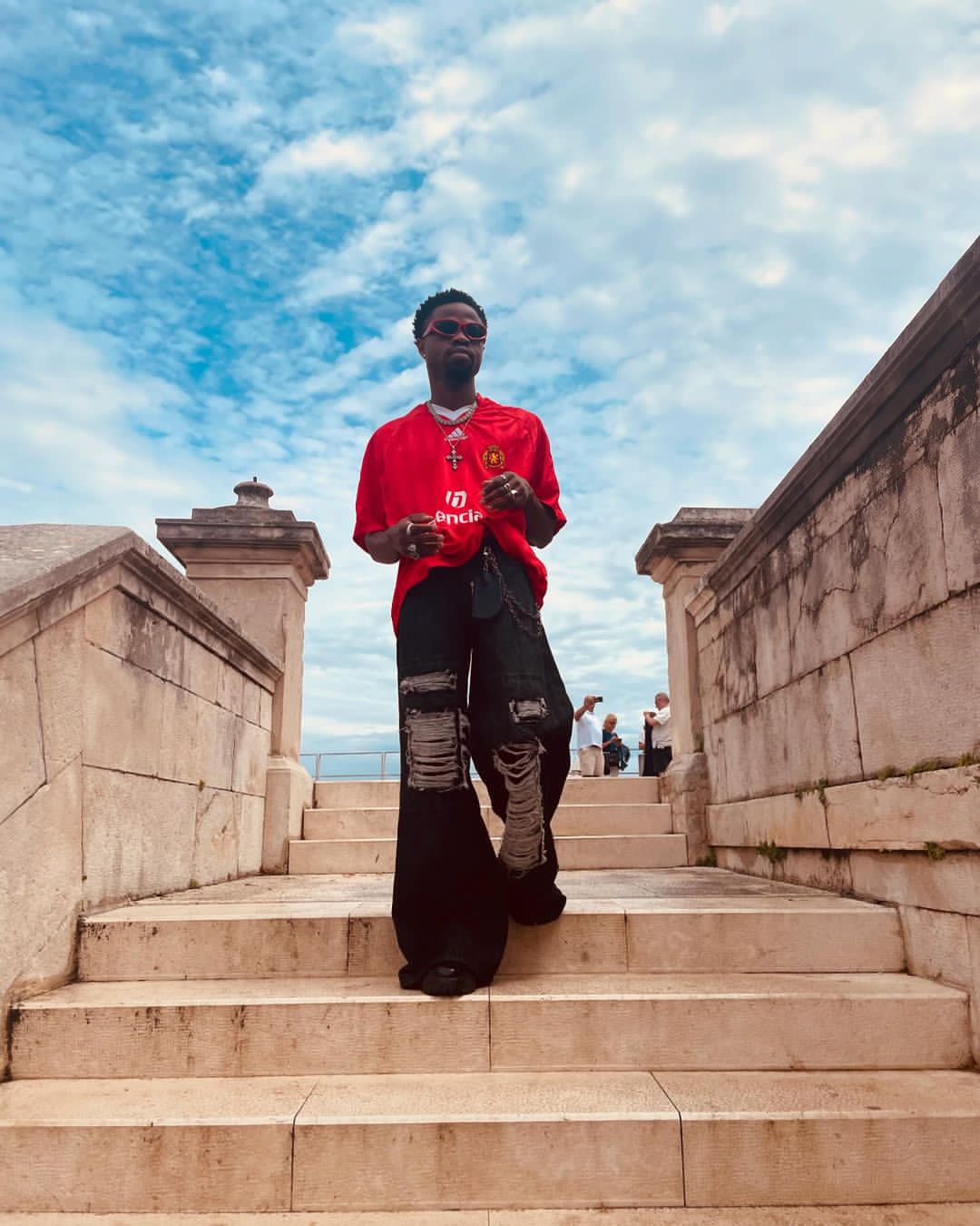 Listen to Asalexys’ new single “Bundles”